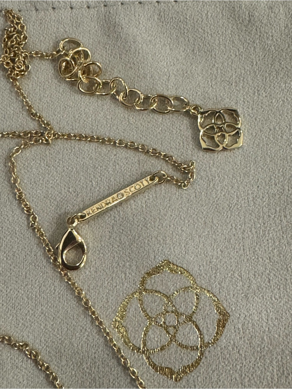 Kendra Scott Gold Pendant Necklace - Picture 2 of 4